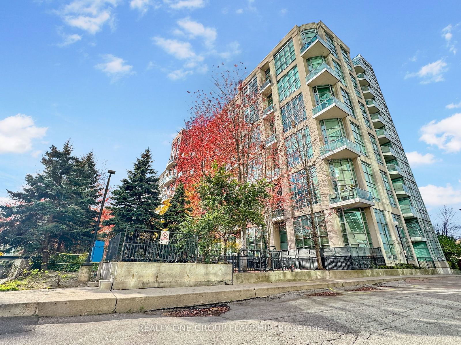 Mystic Pointe - Skylofts II, Etobicoke, Toronto