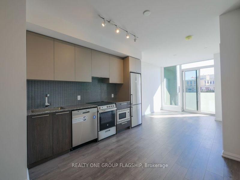 4208 Dundas St W, unit 504 for sale