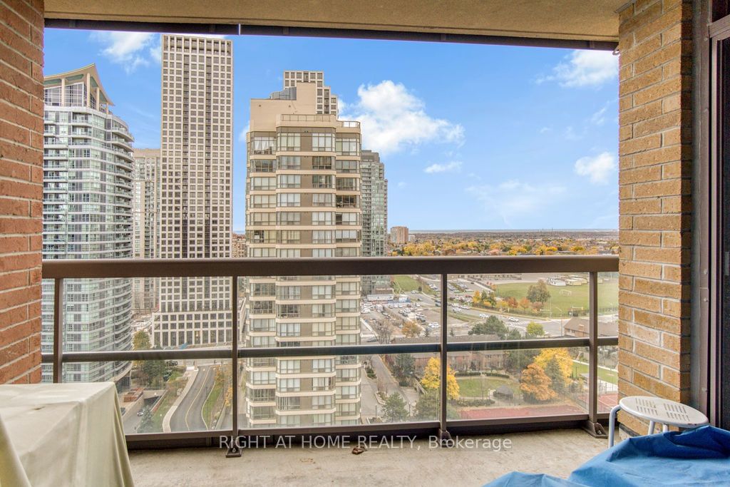 156 Enfield Pl, unit 2107 for sale