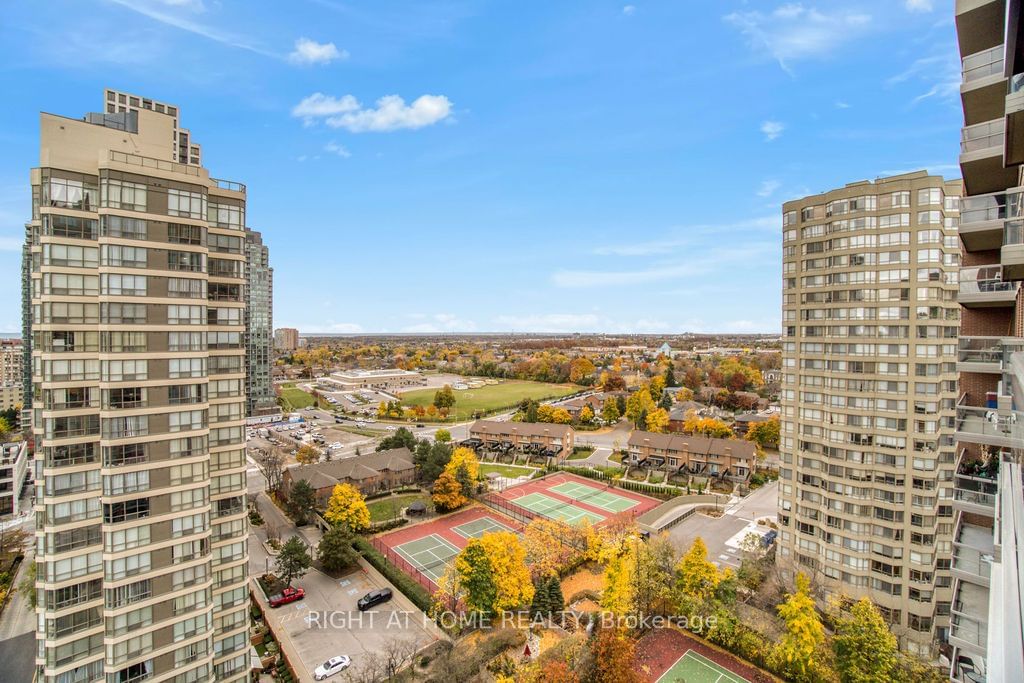 Tiara Condos, Mississauga, Toronto