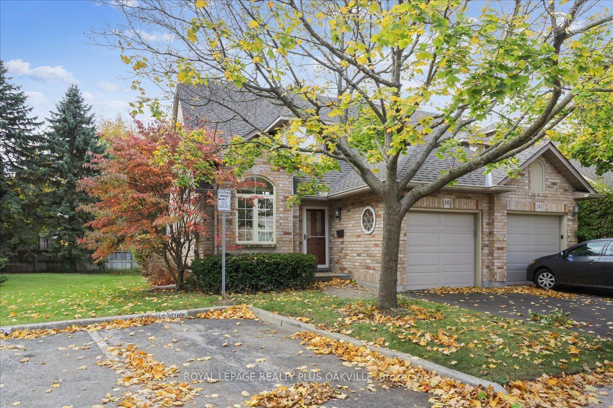 Sterling Walk Townhomes, Burlington, Toronto