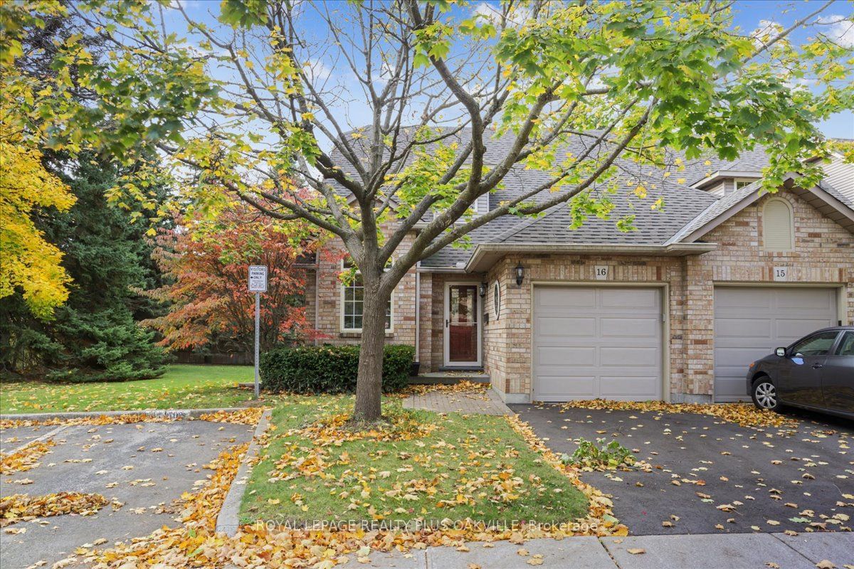 Sterling Walk Townhomes, Burlington, Toronto