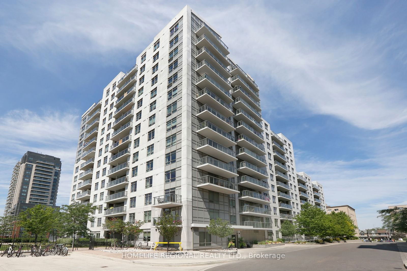 816 Lansdowne Ave, unit 1015 for sale