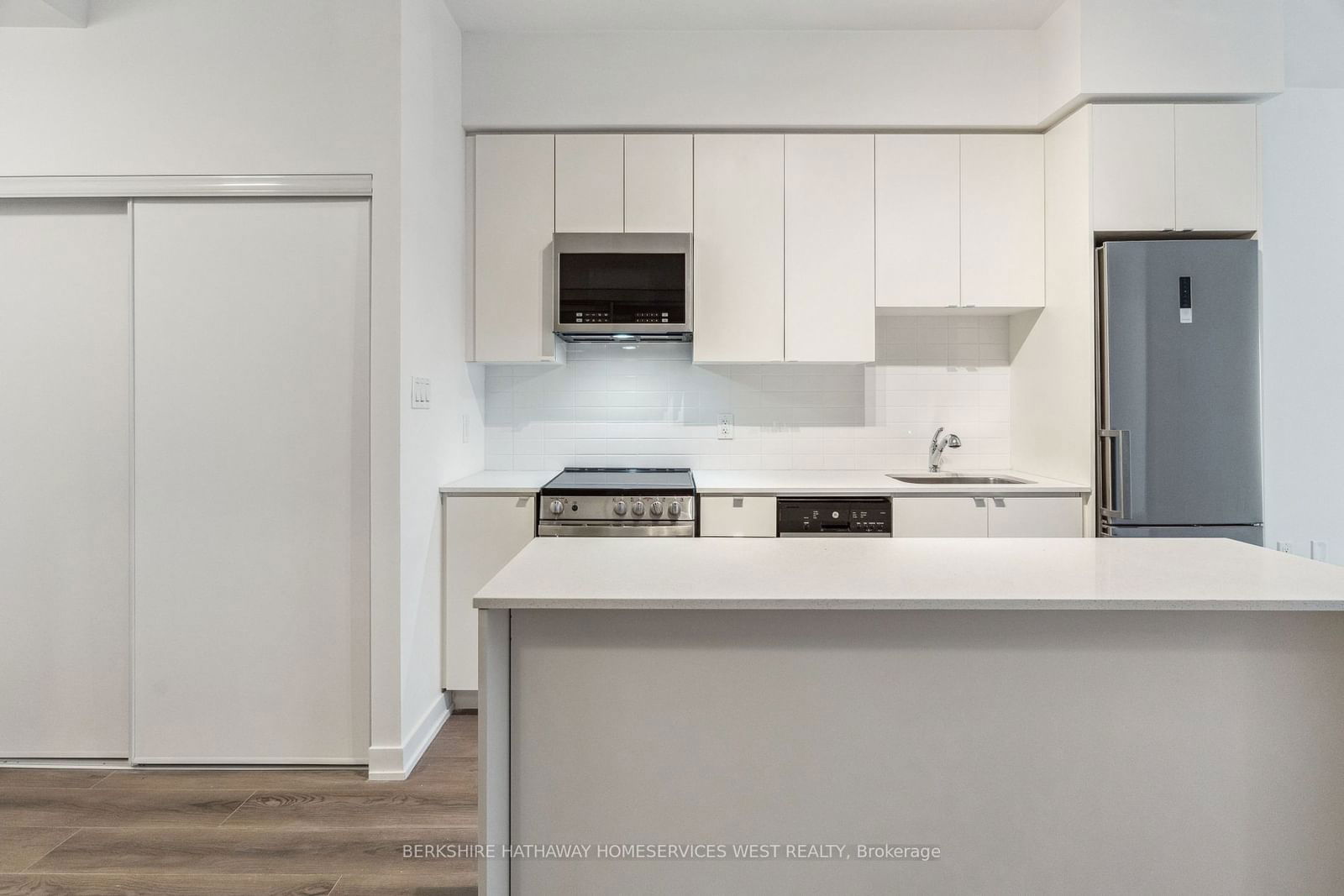 2433 Dufferin St, unit 303 for rent