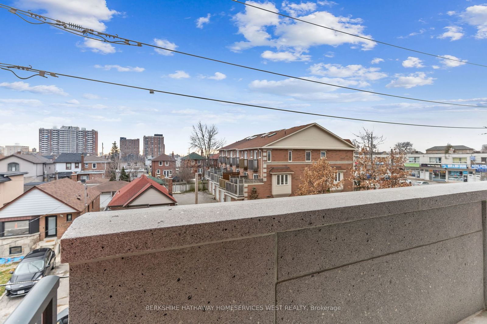 2433 Dufferin St, unit 303 for rent