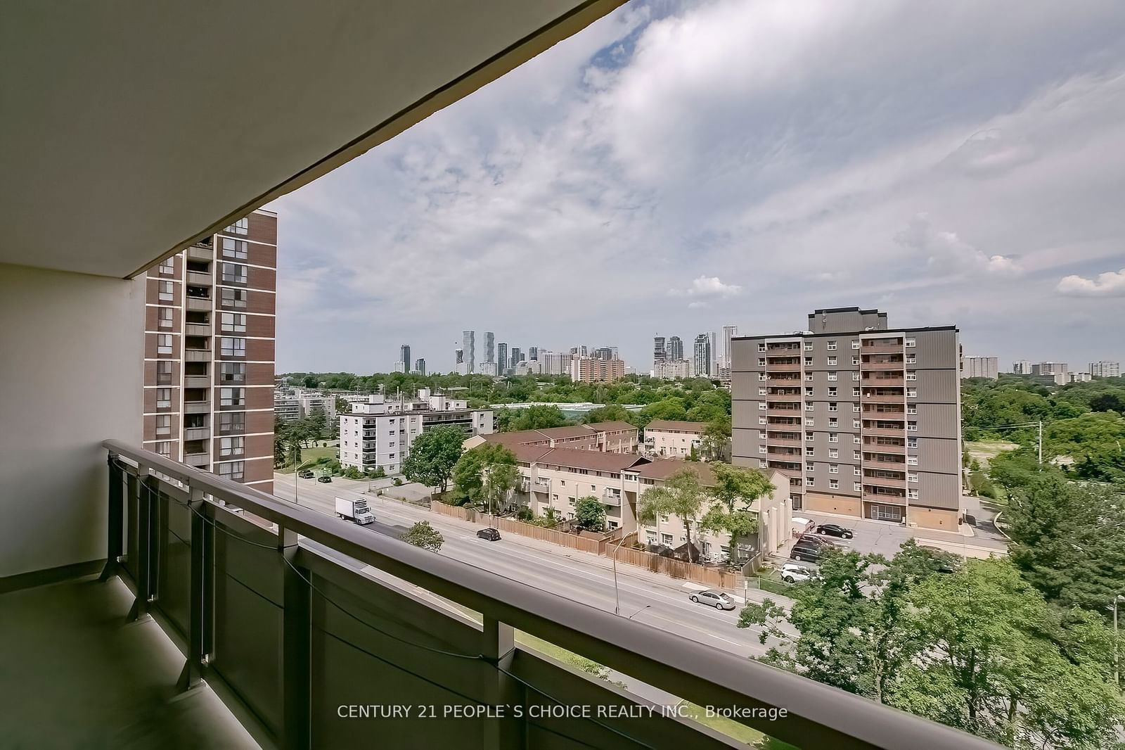 3120 Kirwin Ave, unit 1003 for sale