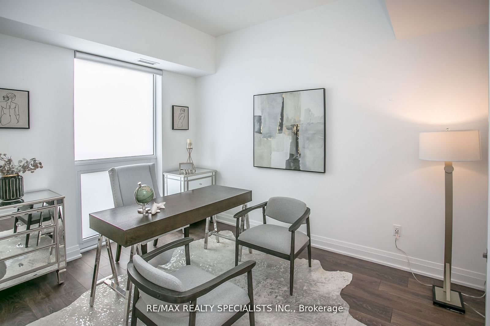 21 PARK St E, unit 719 for sale