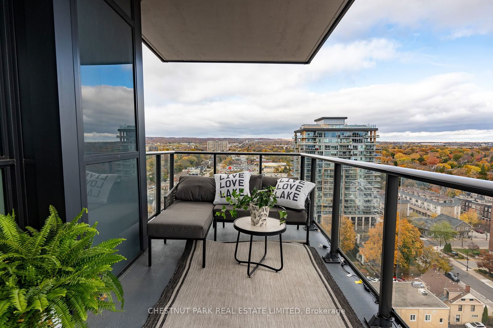 Gallery Condos + Lofts, Burlington, Toronto