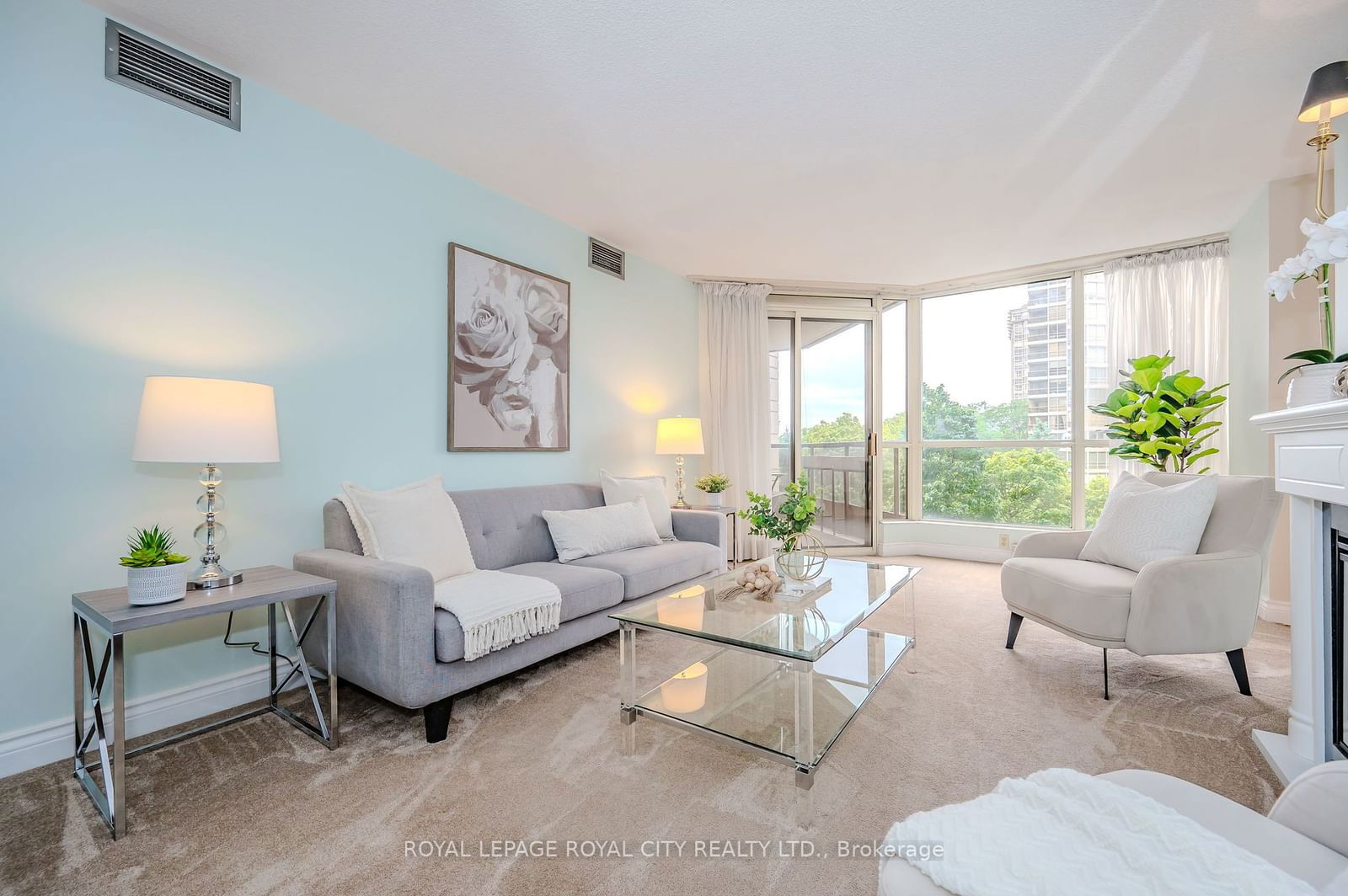 55 Kingsbridge Garden Circ, unit 406 for sale