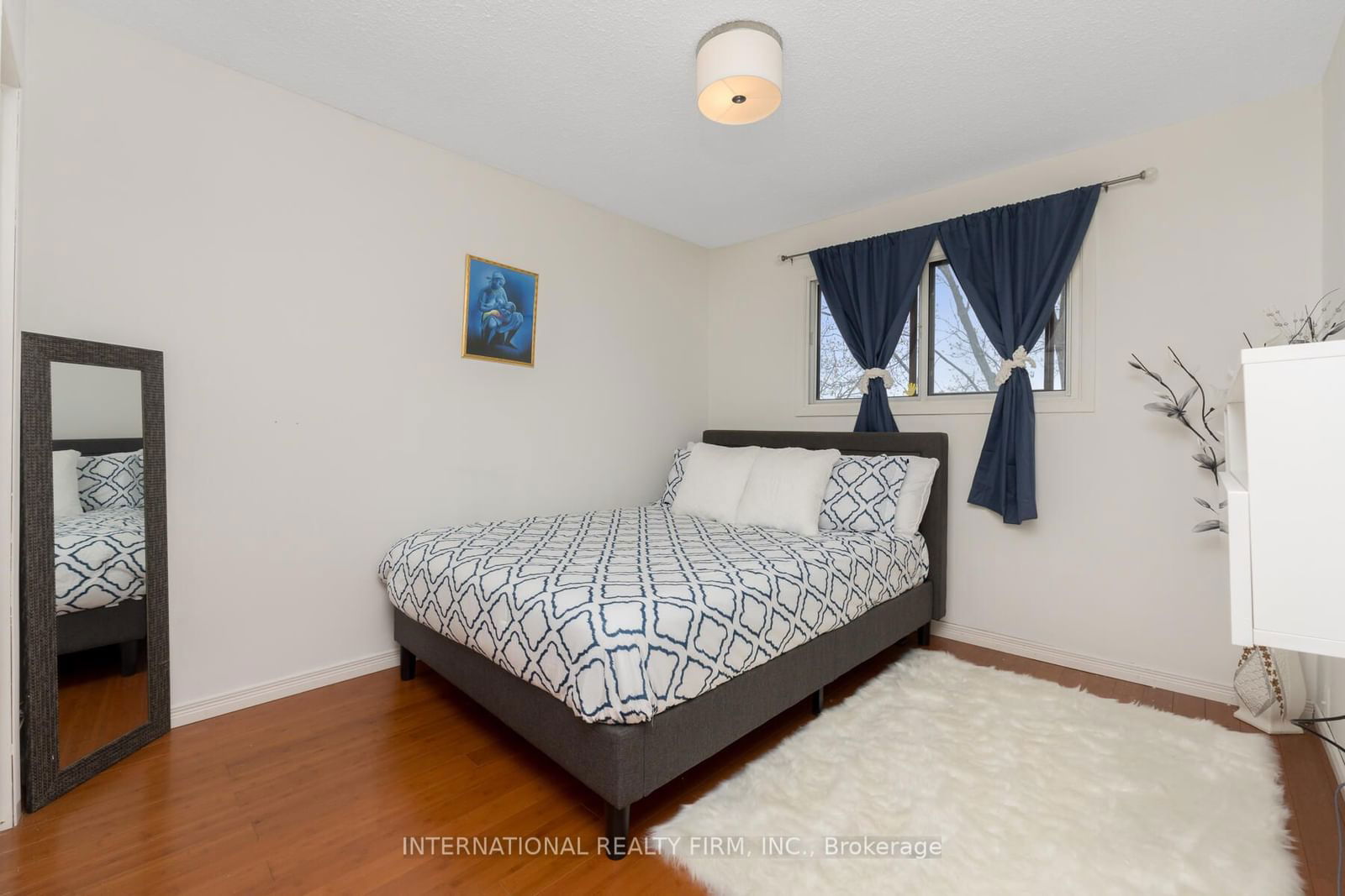 17 Dawson Cres, unit 17 for sale