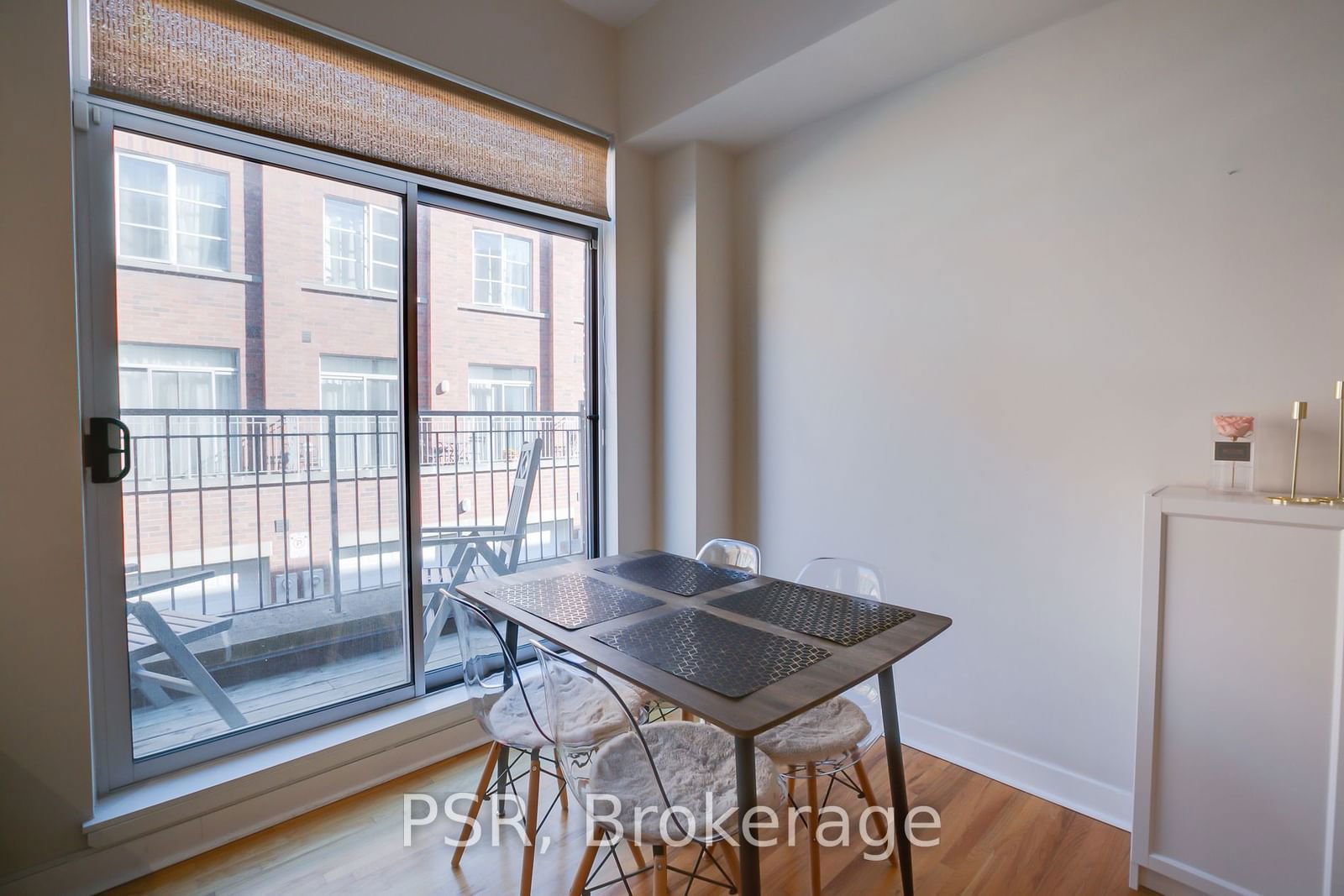 1392 Bloor St W, unit 3 for rent