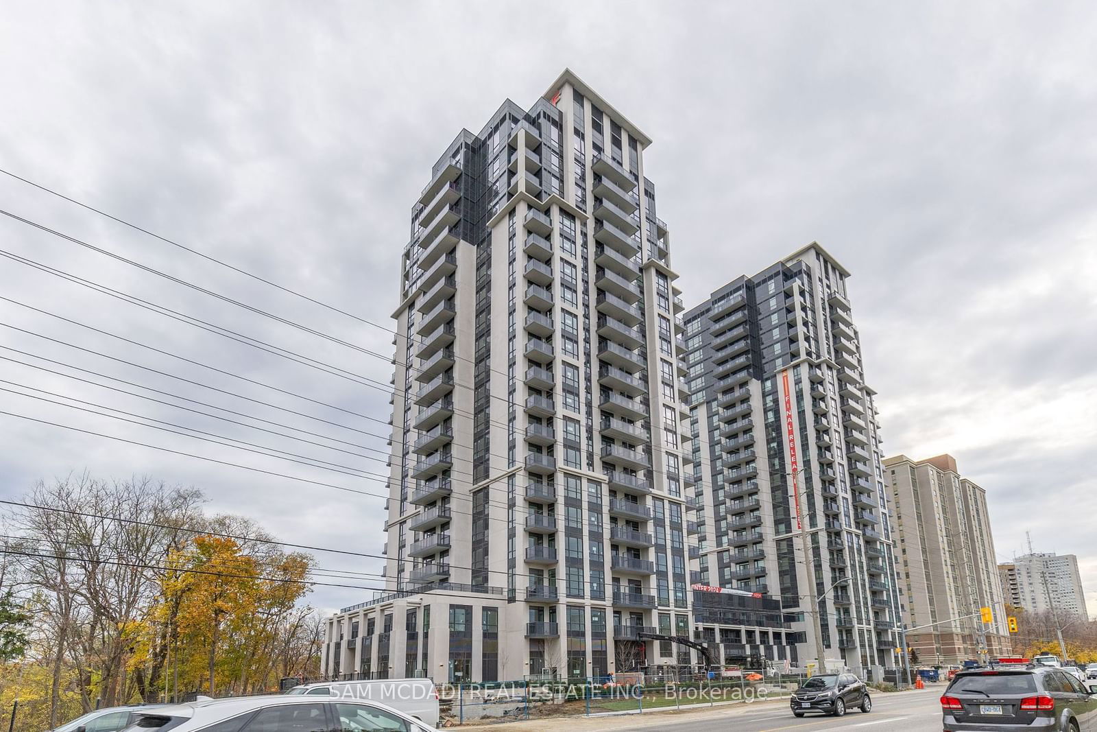 204 Burnhamthorpe Rd, unit 404 for rent