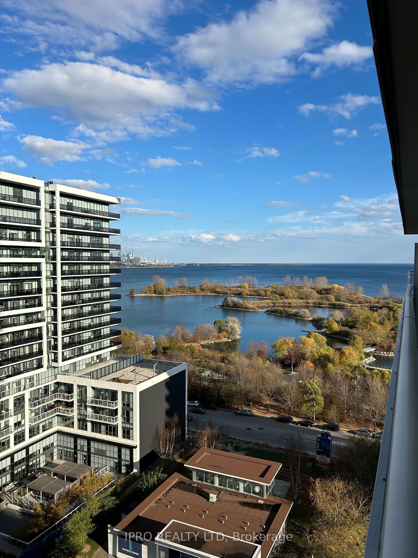 33 Shore Breeze Dr, unit 1208 for rent