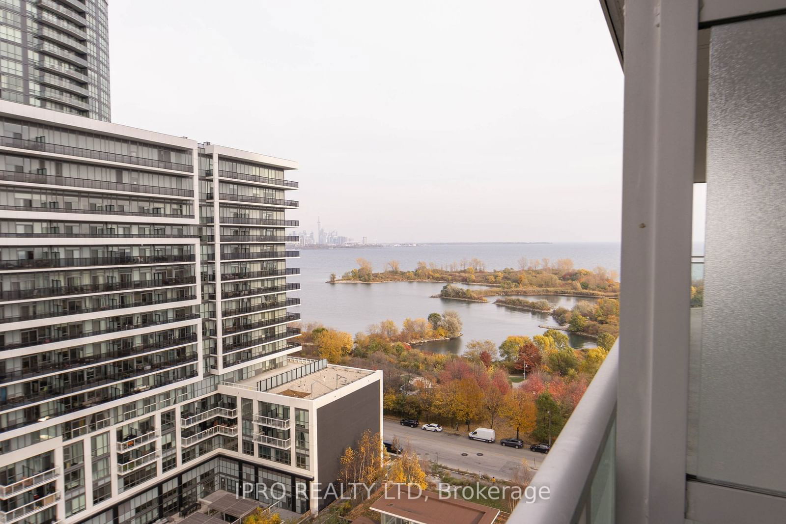 33 Shore Breeze Dr, unit 1208 for rent