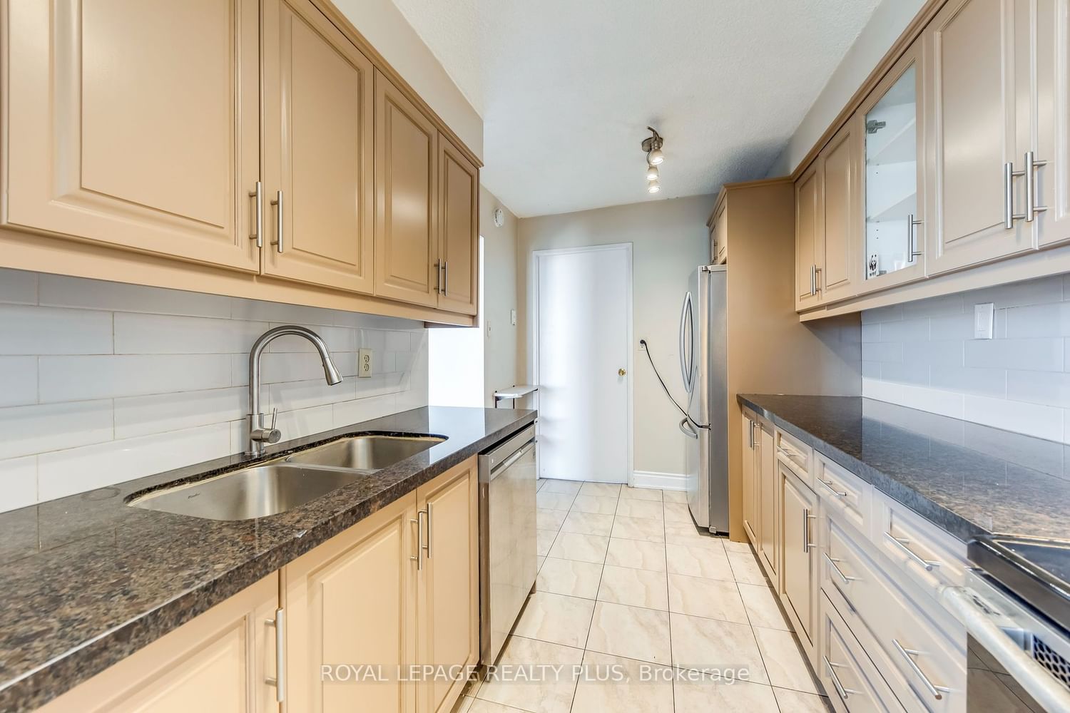 3170 Kirwin Ave, unit 1403 for sale