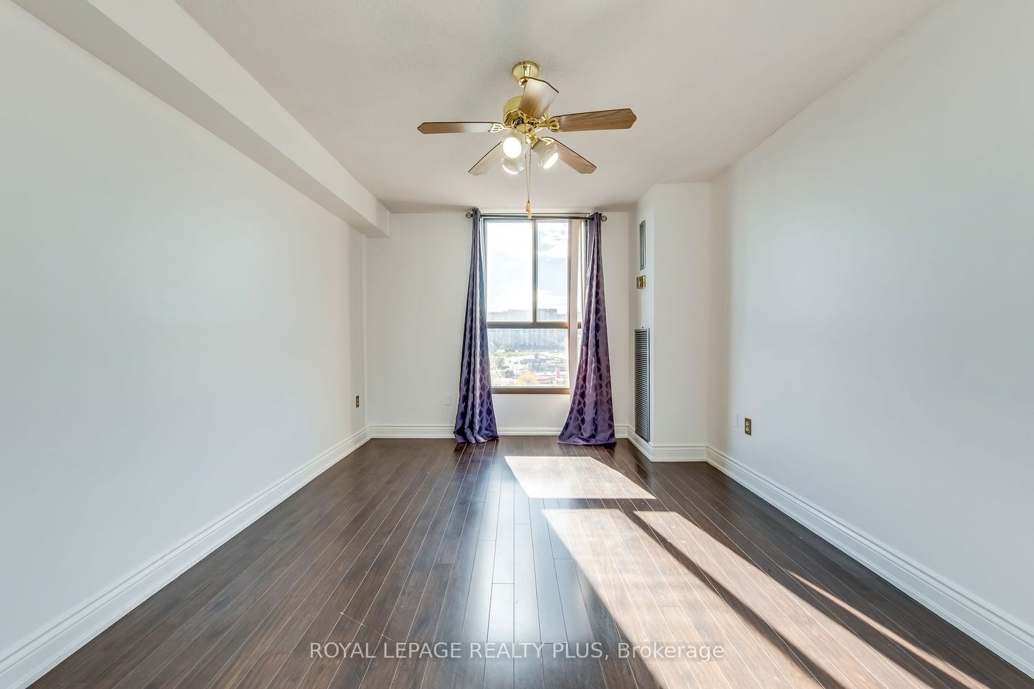 3170 Kirwin Ave, unit 1403 for sale