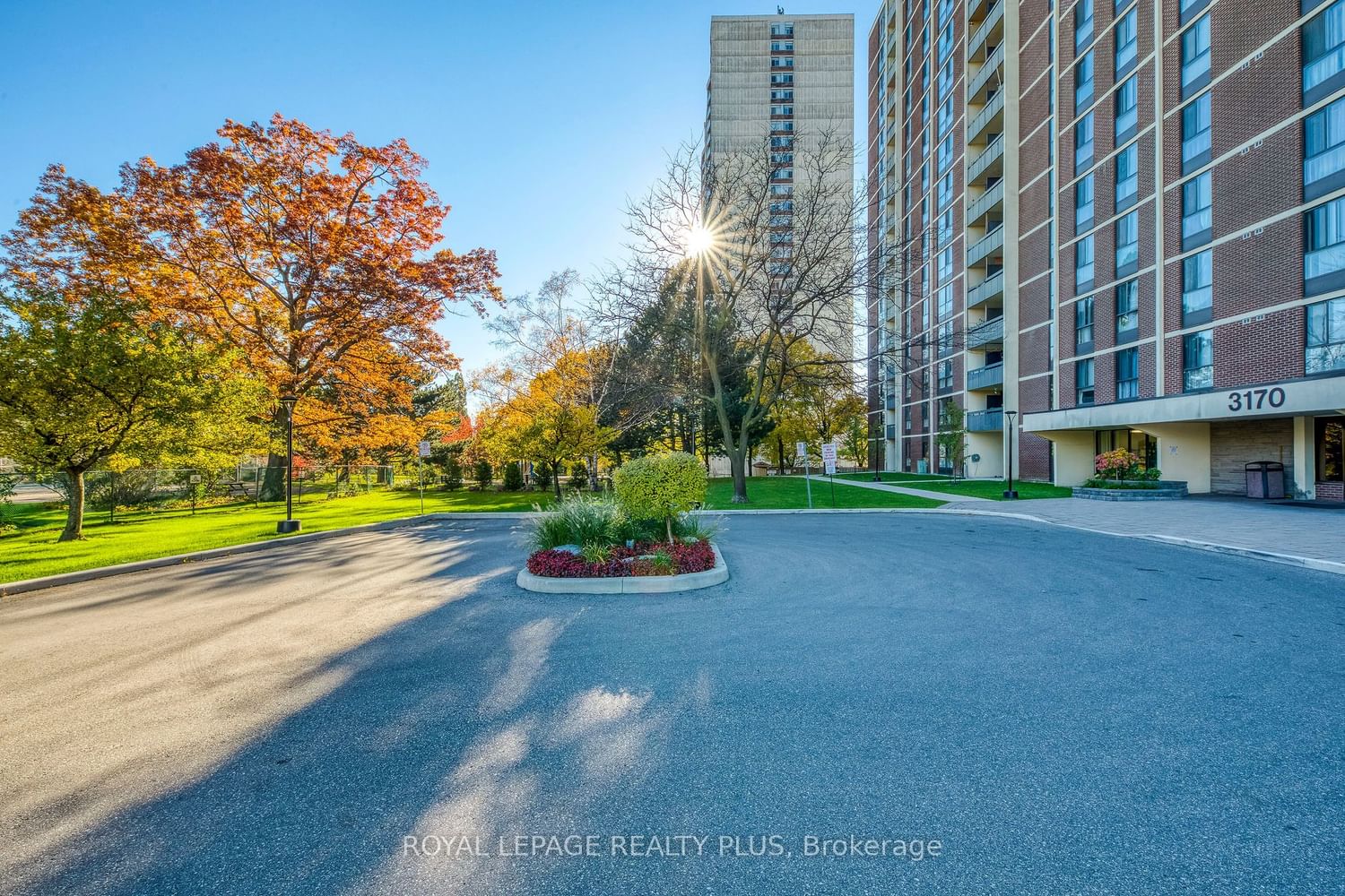 3170 Kirwin Ave, unit 1403 for sale