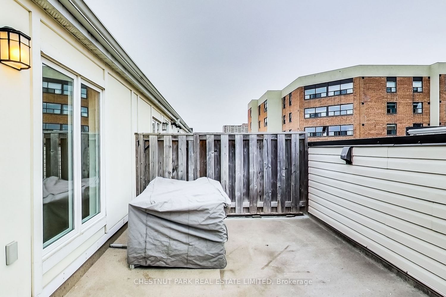 20 Laidlaw St, unit 1114 for rent