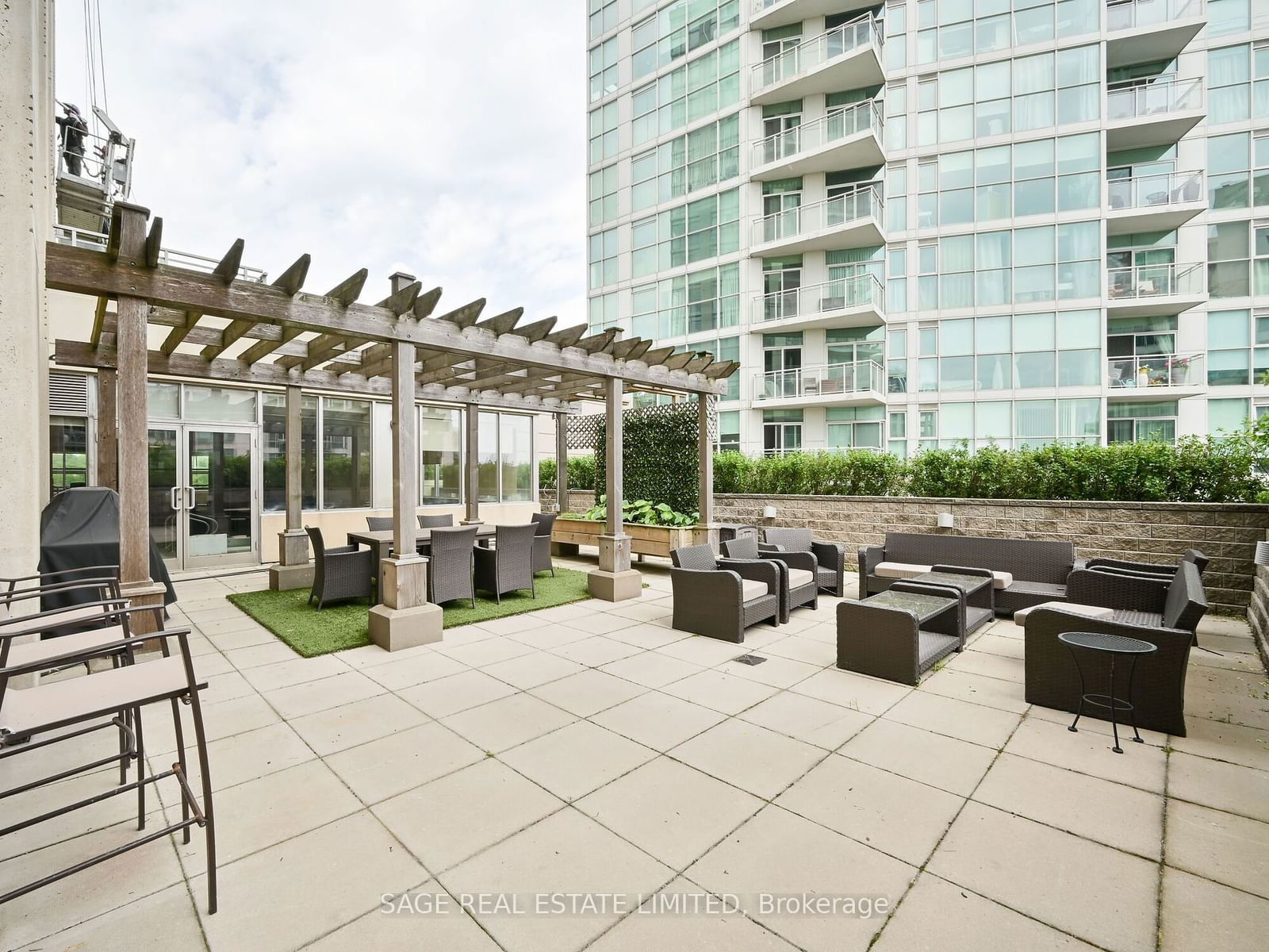 Hearthstone by the Bay Condos, Etobicoke, Toronto