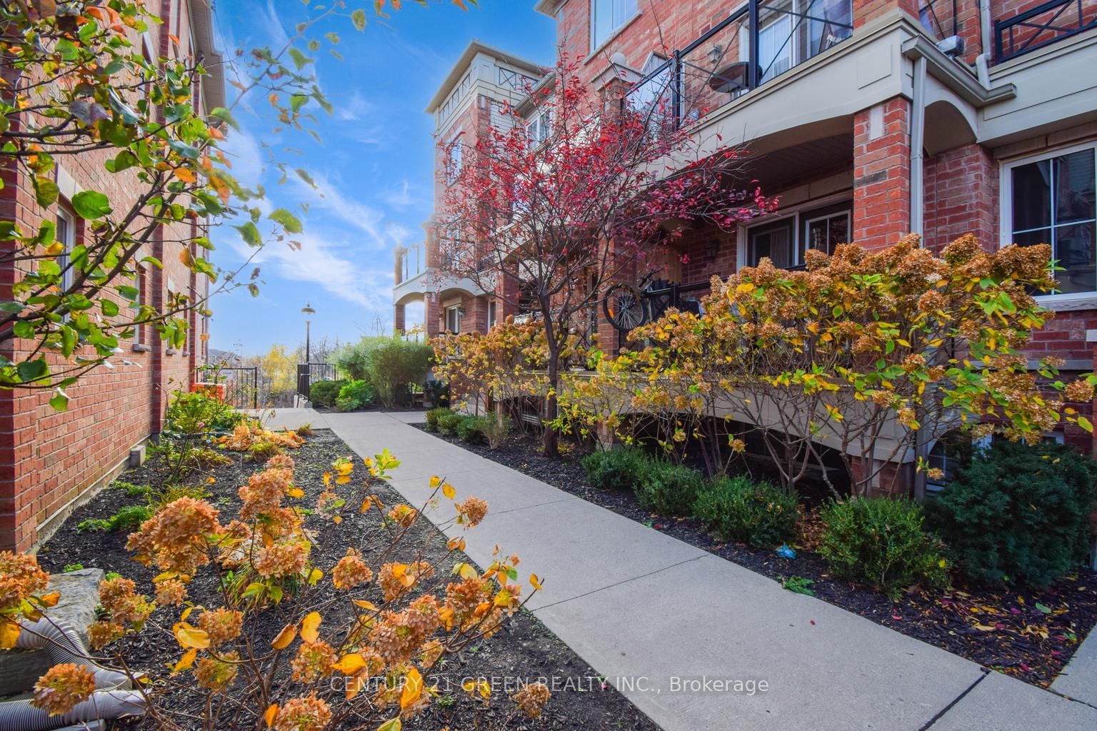 Waterlilies Phase 3 Townhomes, Oakville, Toronto