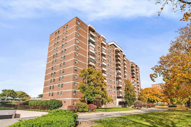 1625 Bloor St E, unit 824 for sale