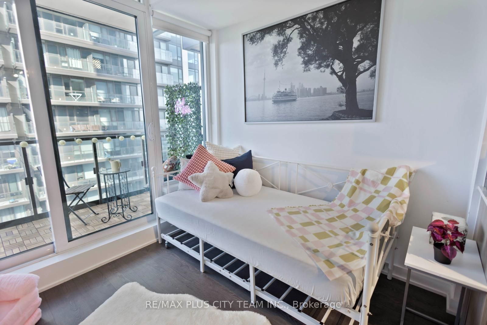 1928 Lakeshore Blvd W, unit 2603 for rent