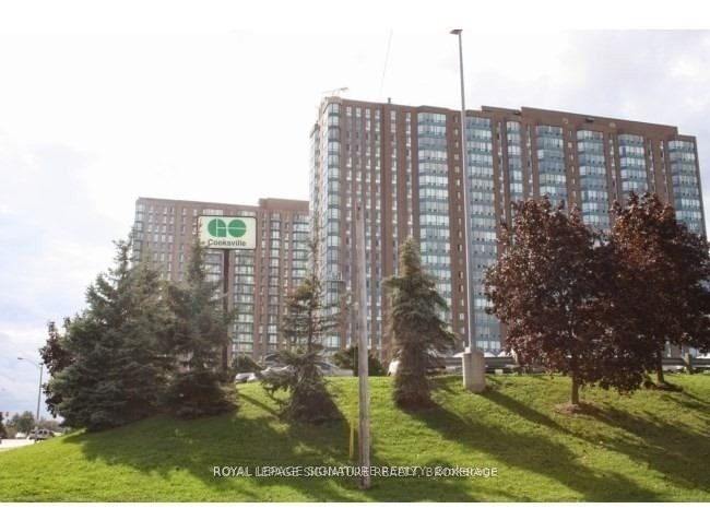 145 Hillcrest Ave, unit 701 for rent