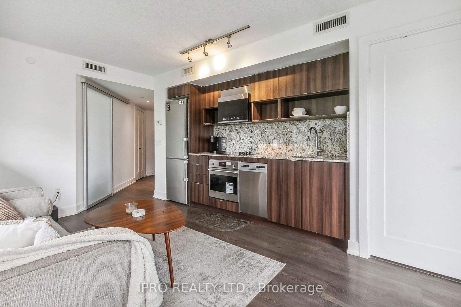 7 Mabelle Ave, unit 304 for sale