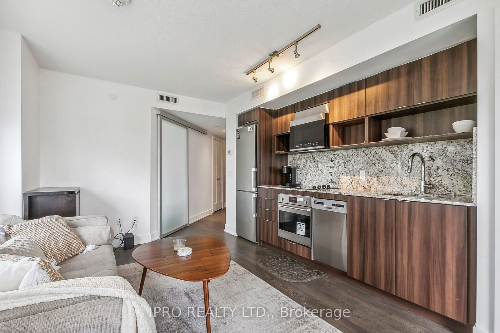 7 Mabelle Ave, unit 304 for sale