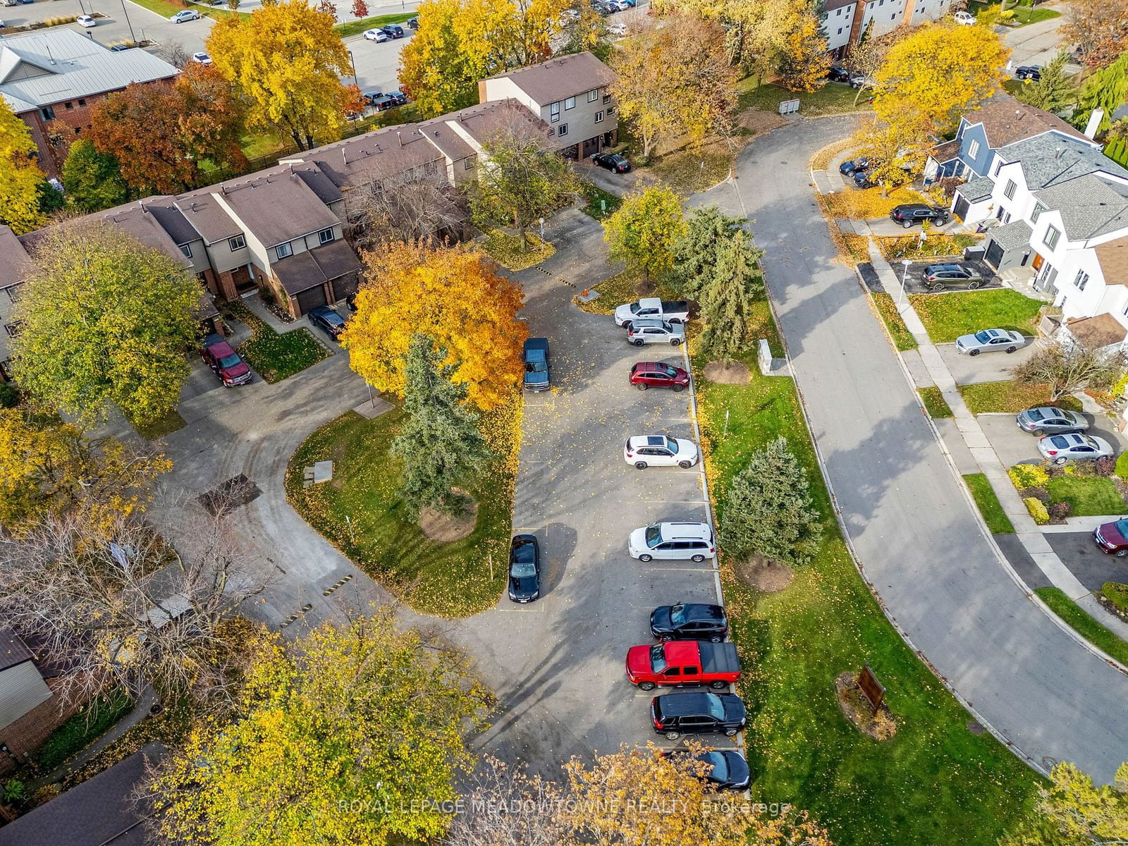 250 Satok Crescent Townhomes, Milton, Toronto