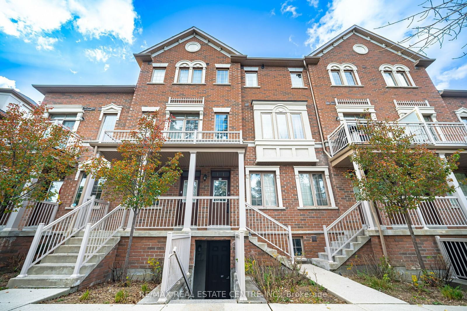 Howden Woods Townhomes, Brampton, Toronto