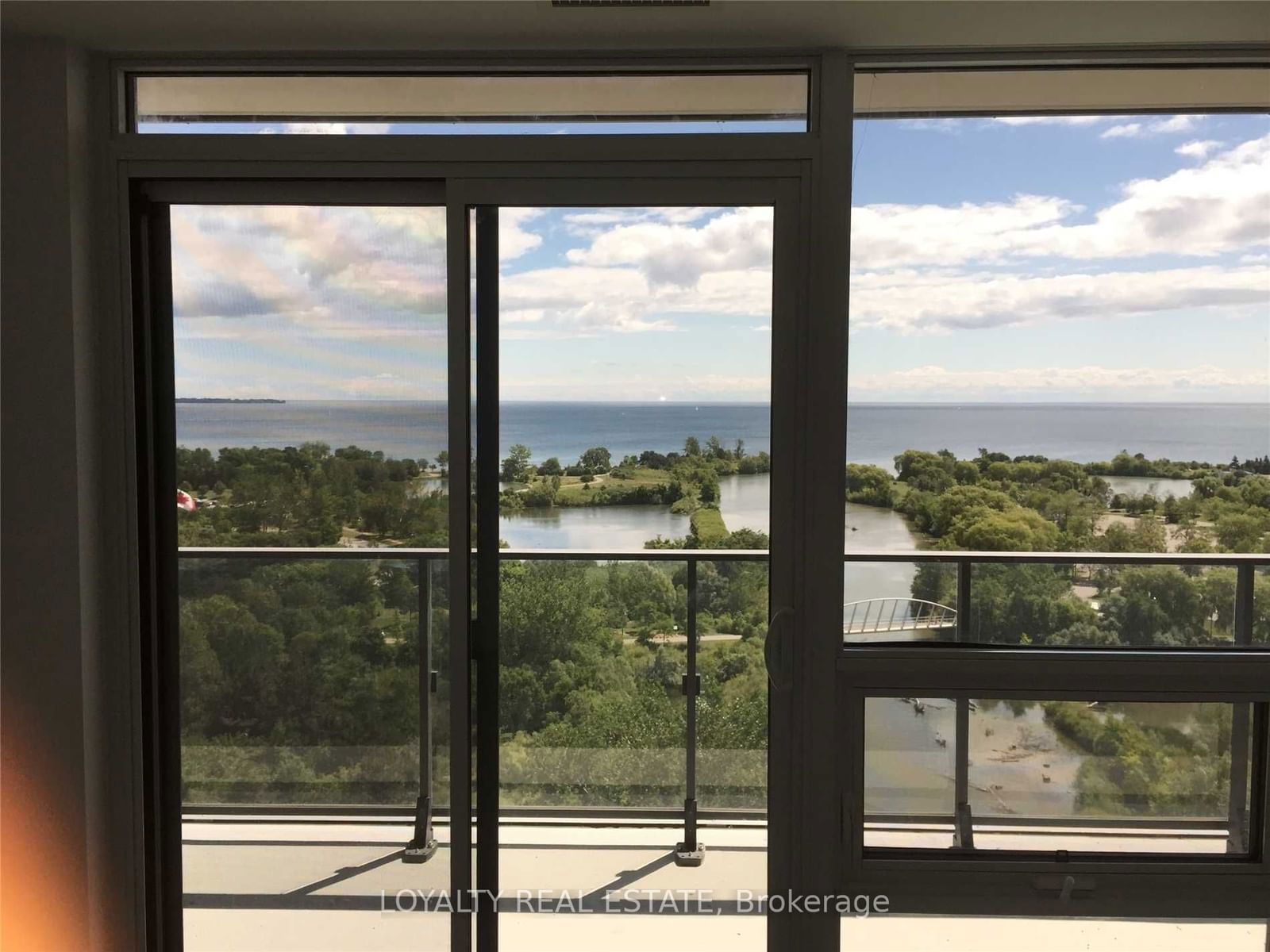 2212 Lake shore Blvd W, unit 1702 for rent