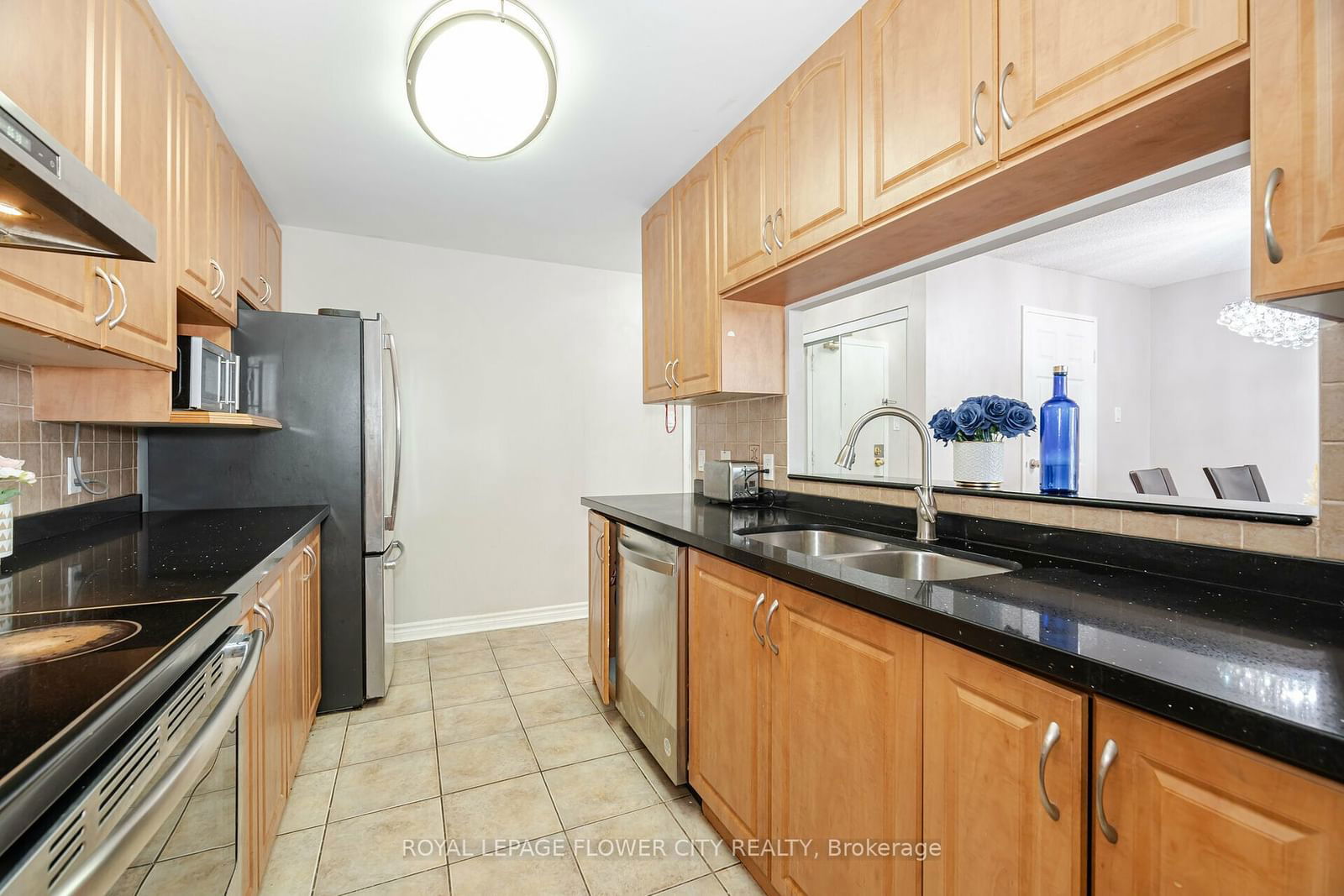 25 Trailwood Dr, unit 304 for sale