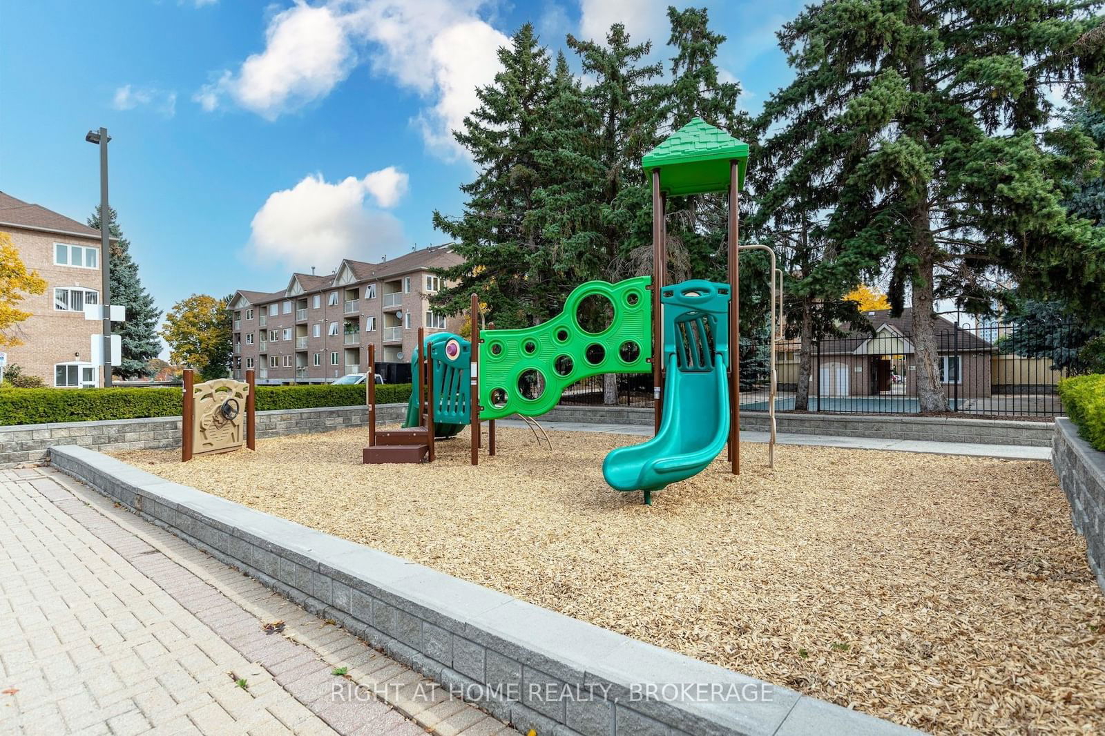 Sandalwood Townhomes, Mississauga, Toronto