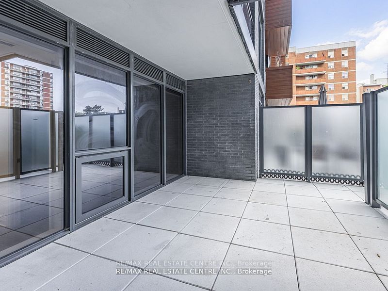 21 Park St E, unit 201 for sale