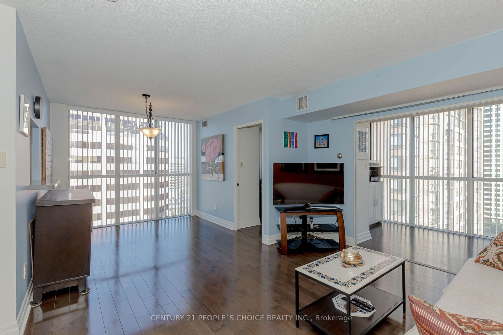 285 Enfield Pl, unit 1710 for sale