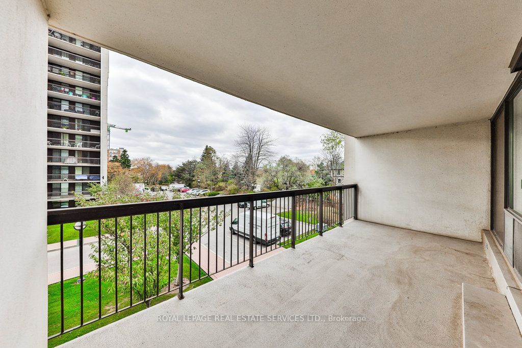 2175 Marine Dr, unit 301 for sale