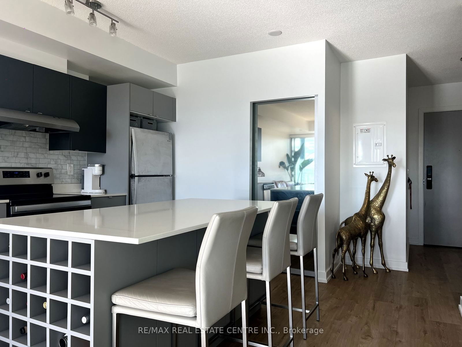 3210 Dakota Common, unit A703 for rent