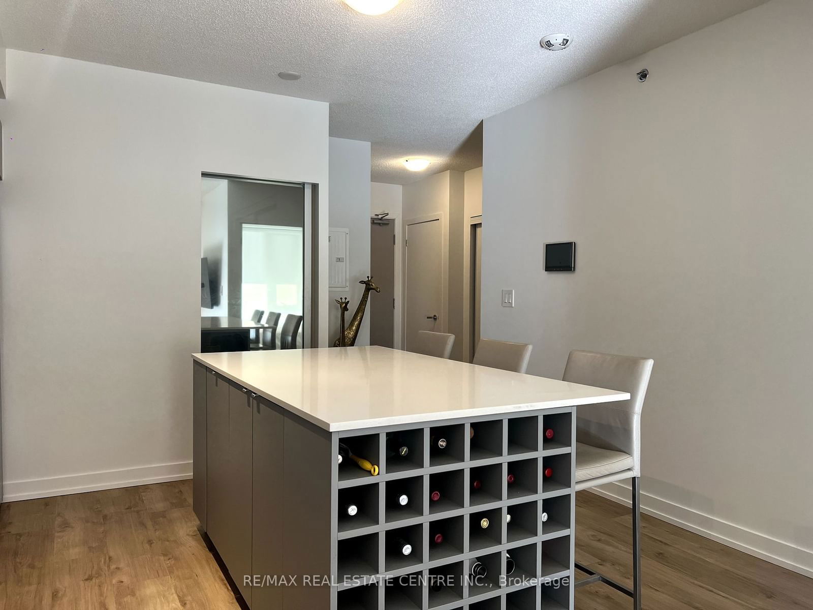 3210 Dakota Common, unit A703 for rent