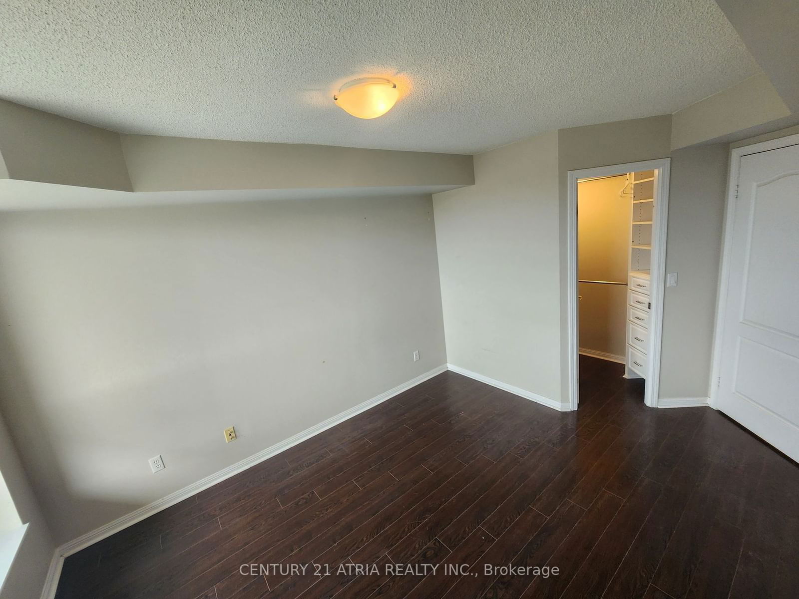 1150 Parkwest Pl E, unit 1007 for rent