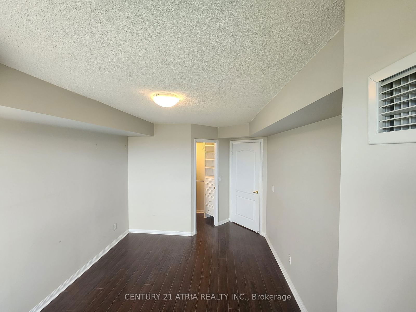 1150 Parkwest Pl E, unit 1007 for rent