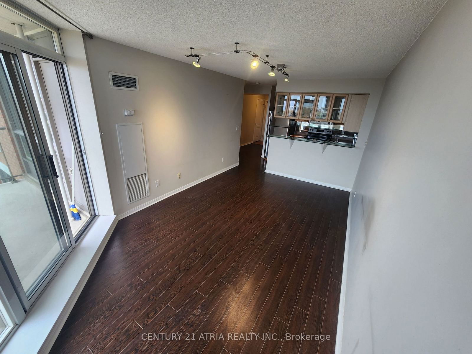 1150 Parkwest Pl E, unit 1007 for rent