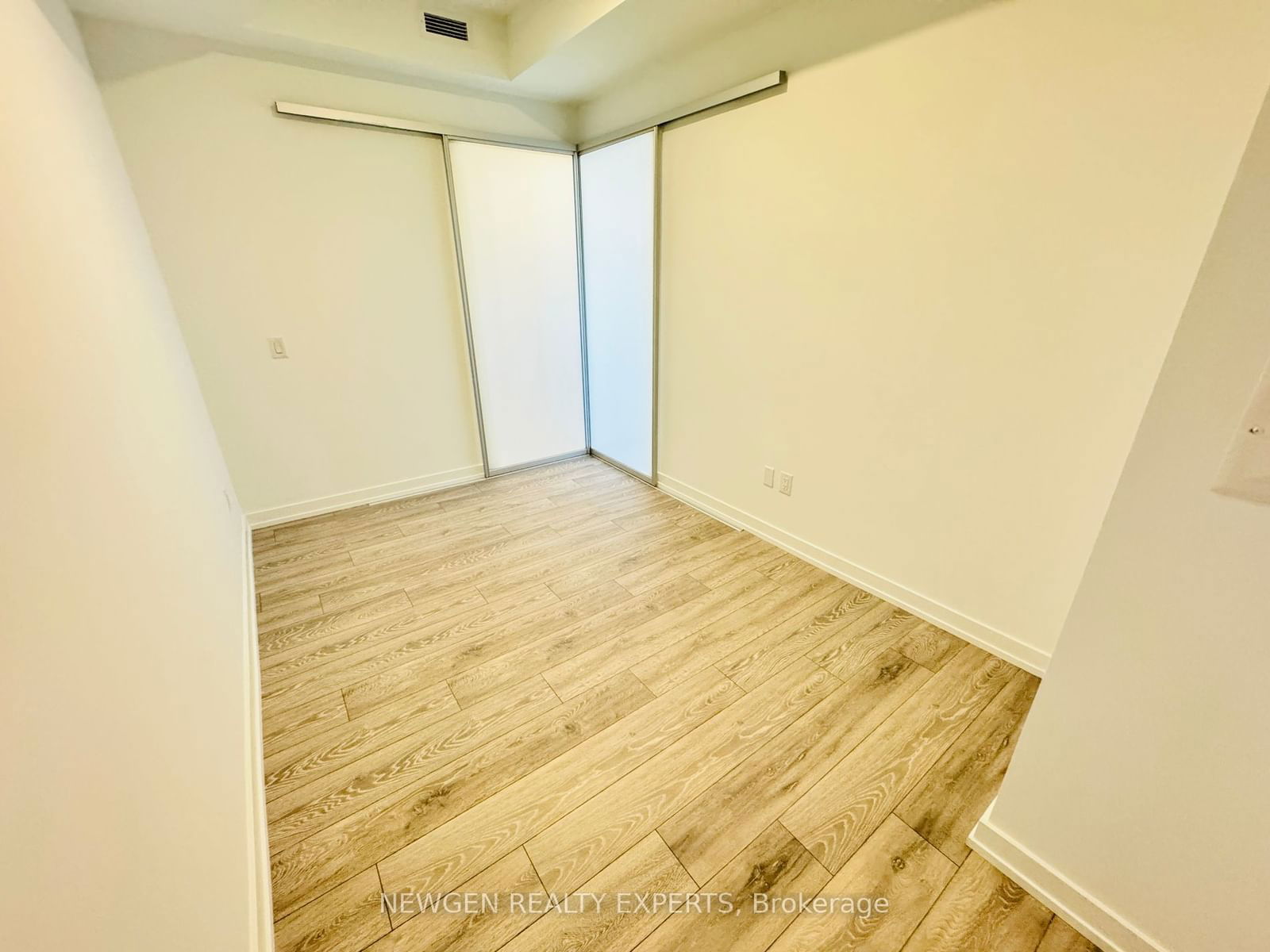 1100 Sheppard Ave W, unit 1505 for rent