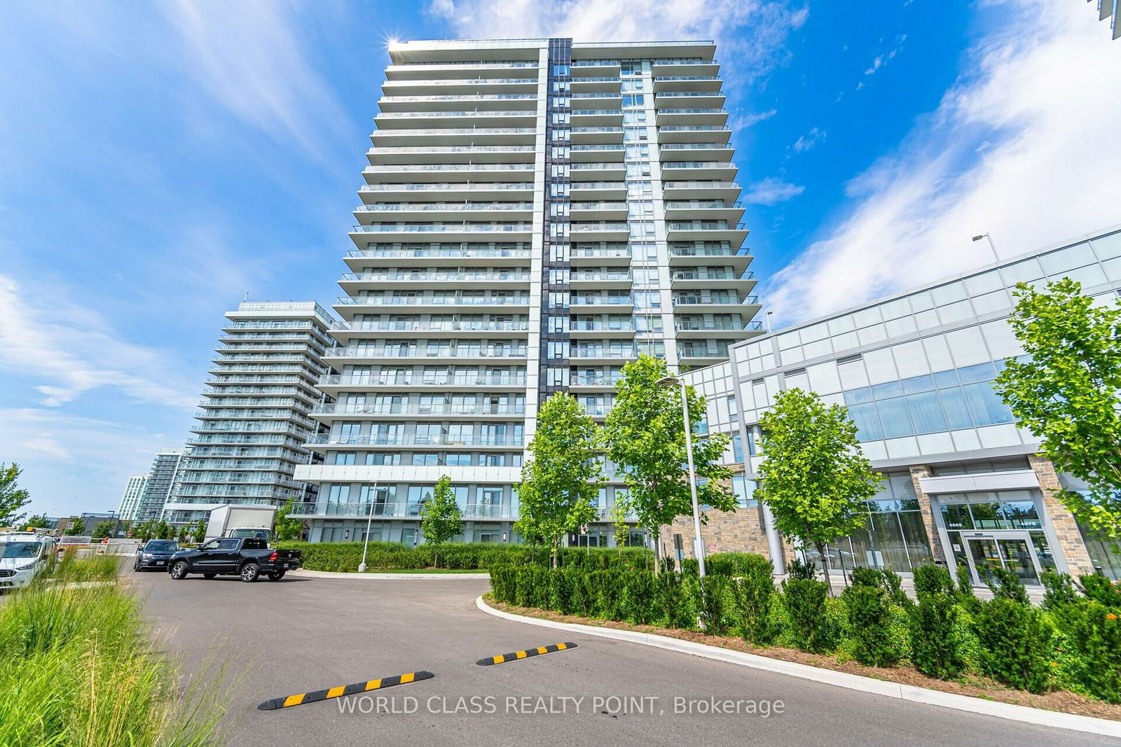 4655 Metcalfe Ave E, unit 102B for sale