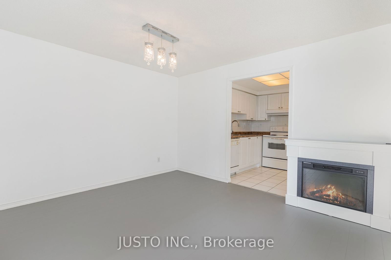 135 Hillcrest Ave, unit PH6 for rent