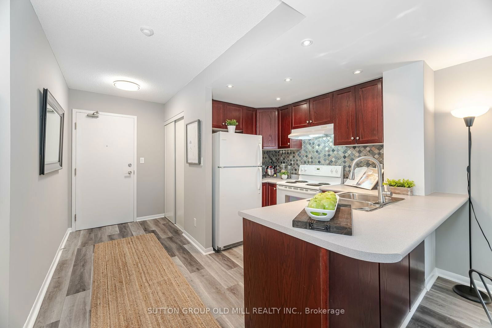 2464 Weston Rd, unit 216 for sale