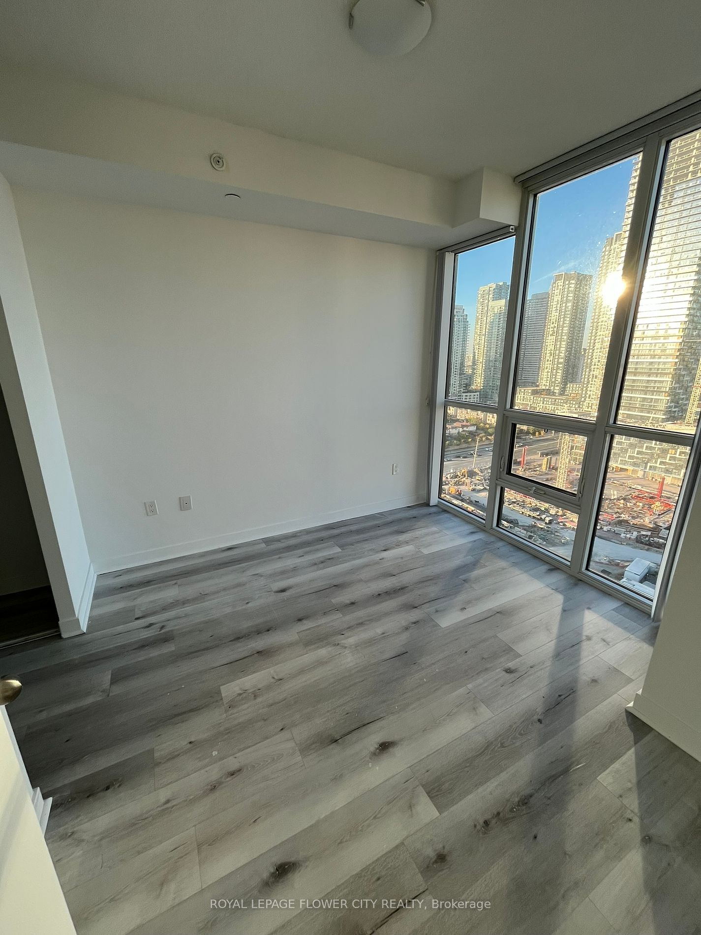 3975 Grand Park Dr, unit 1810 for rent