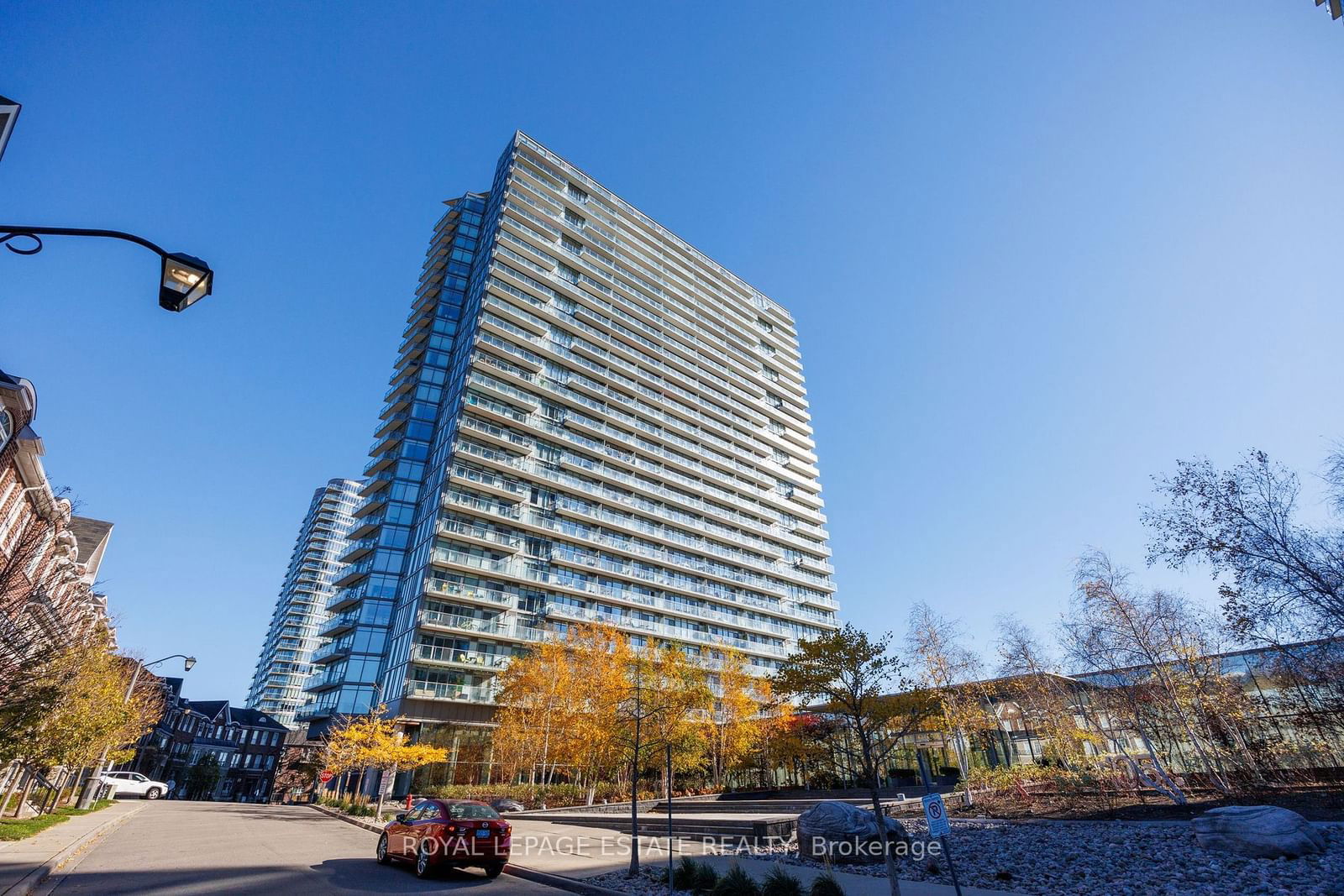 103 The Queensway, unit 2212 for sale