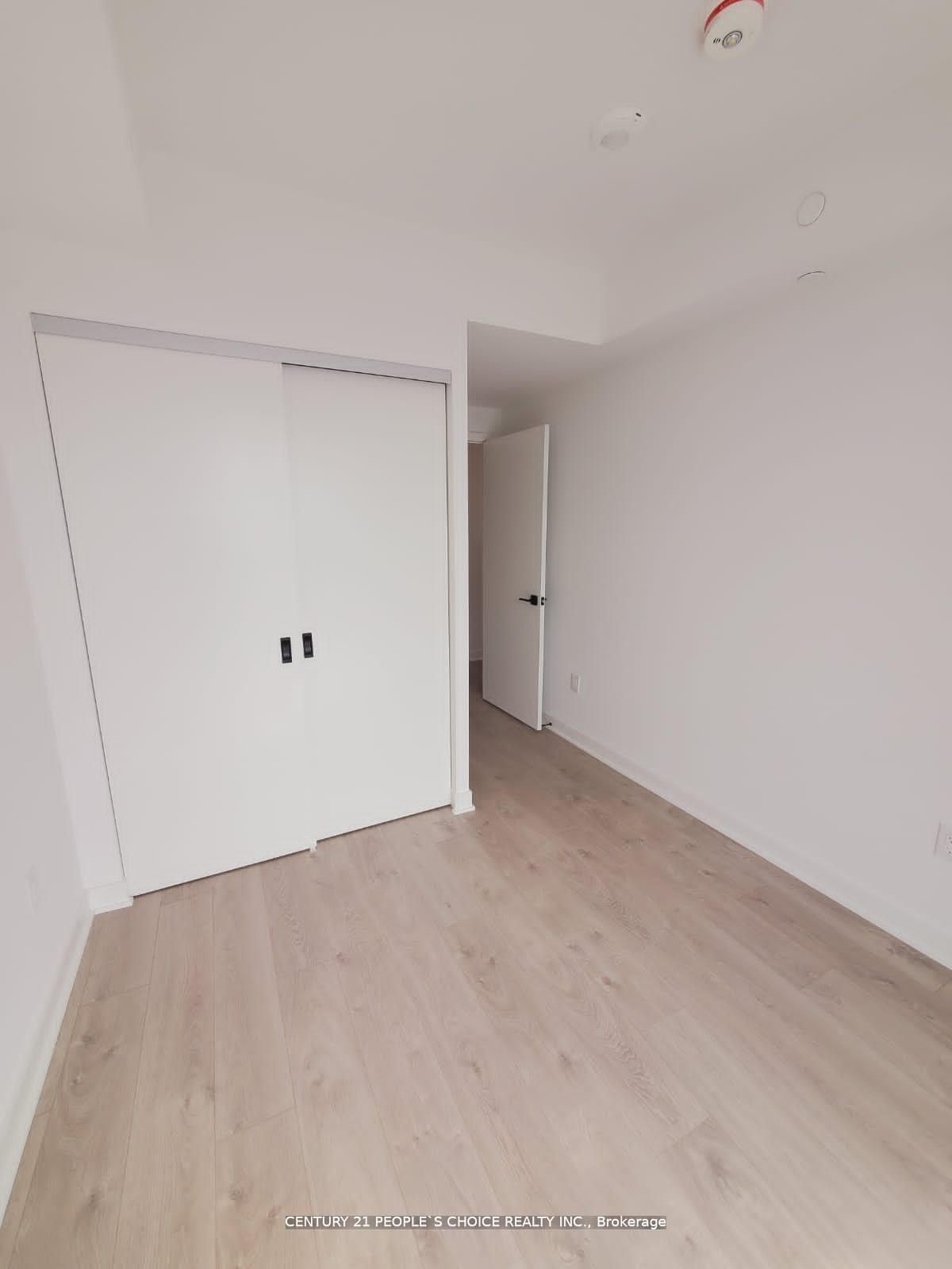 36 Zorra St, unit 2208 for rent