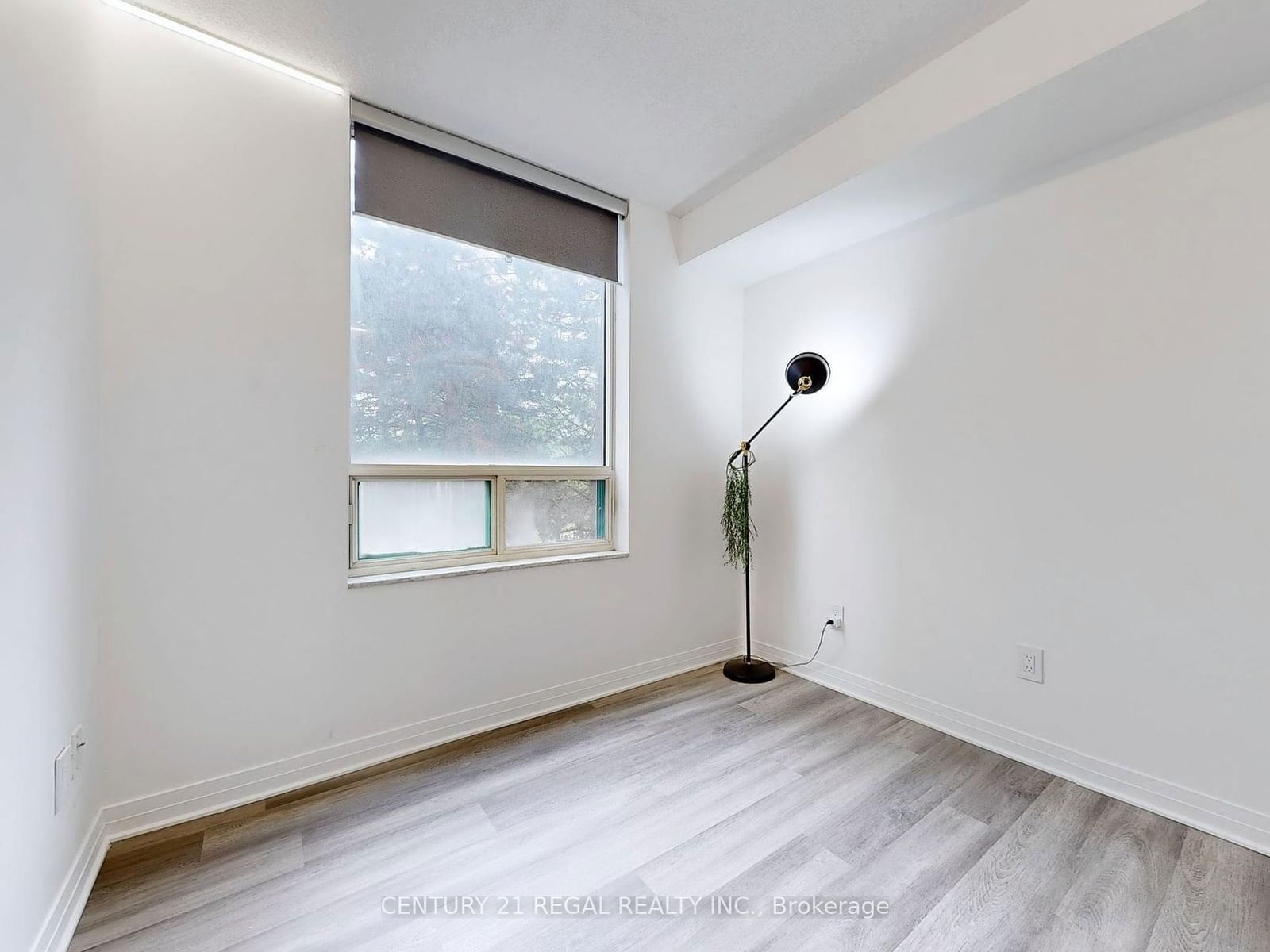 265 Enfield Pl, unit 211 for sale